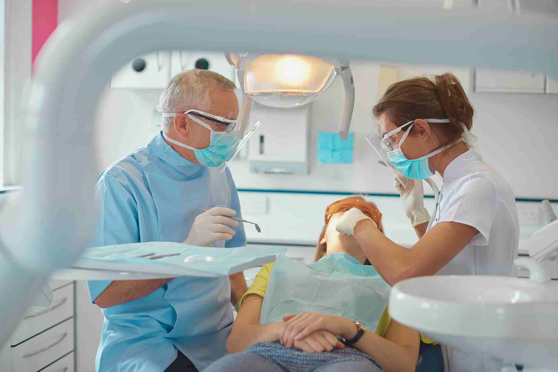 Dentist in Glendale, AZ